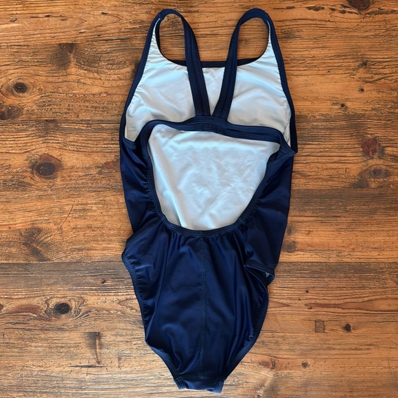 Women’s Nike one piece swimsuit / size 36/10 - Picture 3 of 4